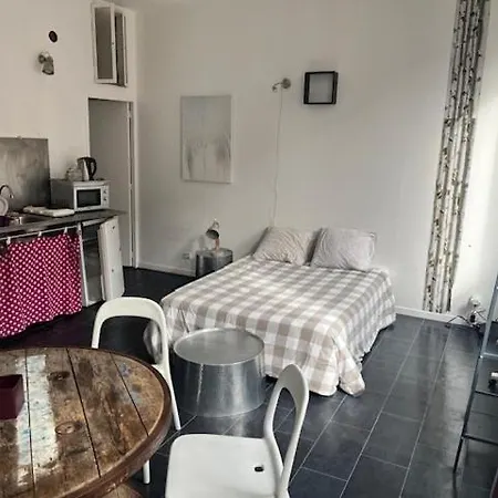 Apartment Balcon Gare